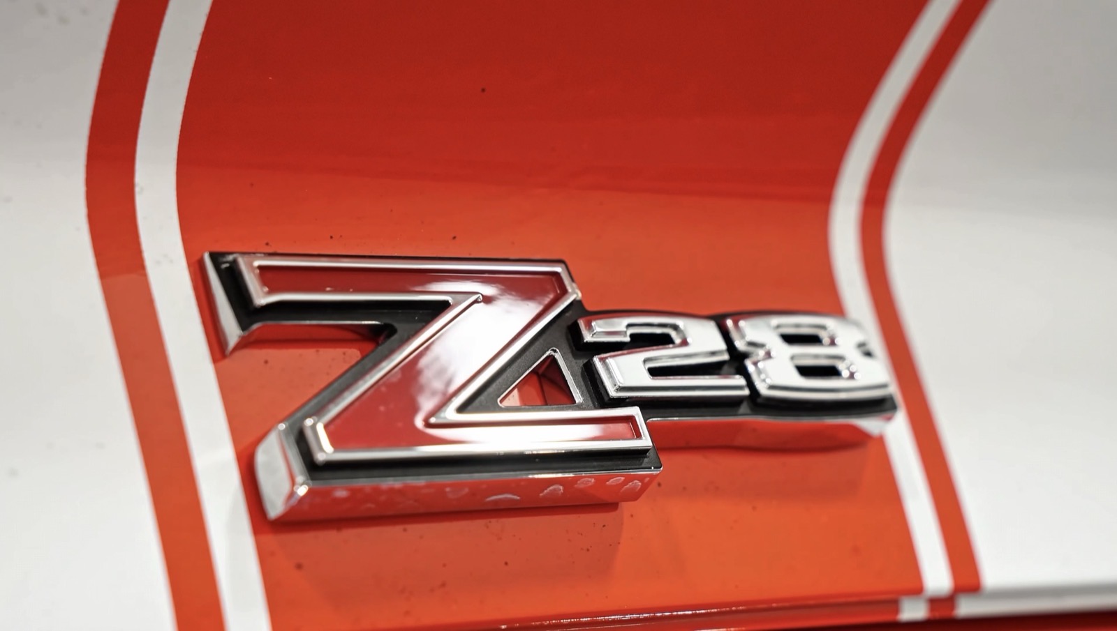 Camaro Z/28 — emblème