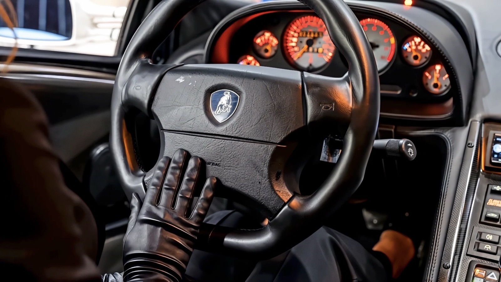 Lamborghini Diablo — volant
